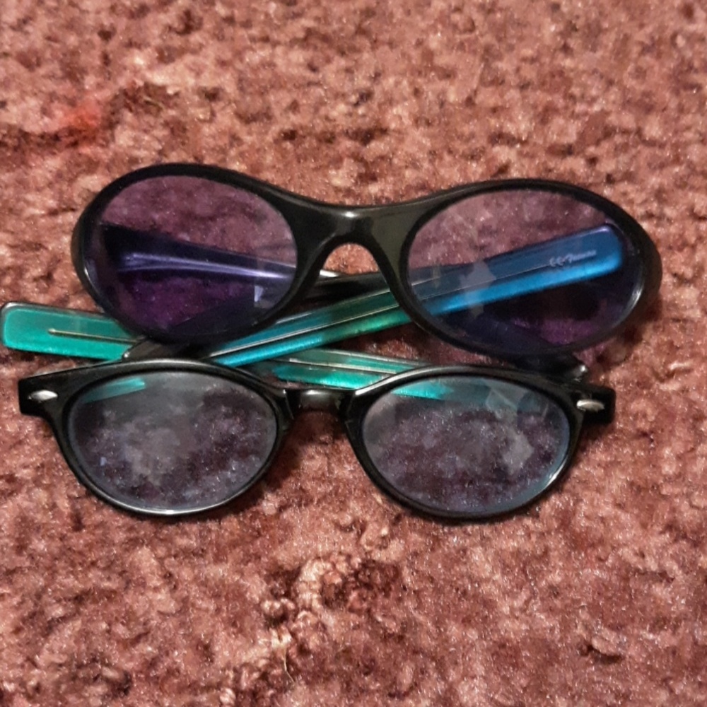 Bundle of 2 pairs of glasses